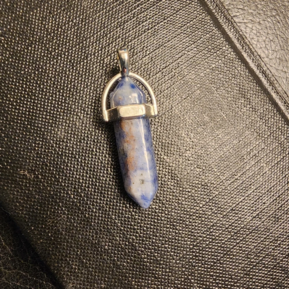BLUE SODALITE DOUBLE POINT STONE CHAKRA PENDANT NECKLACE HEXAGON W/CORD ☆